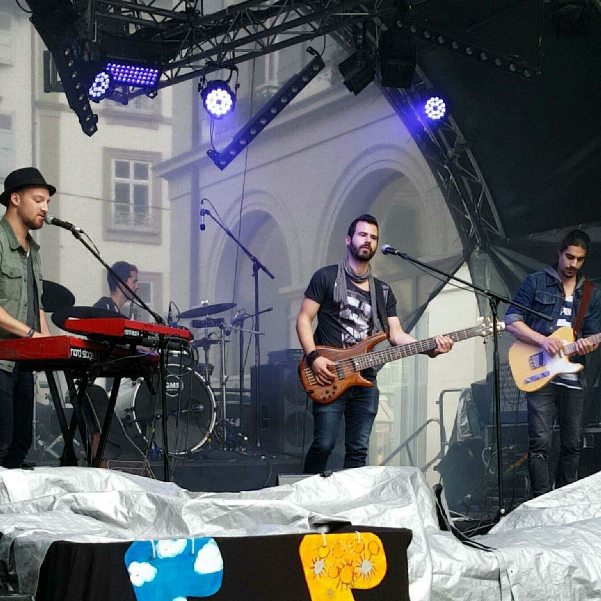 chazycrazy's tweet photo. Toujours un plaisir d'aller voir cette équipe  @ghostsidemusic #morges https://t.co/AFzuSFpqNj