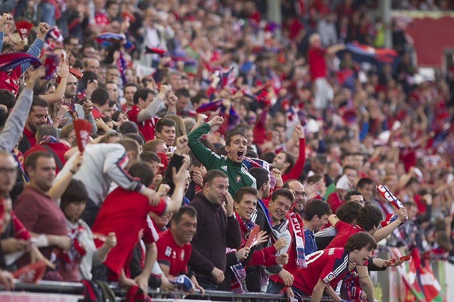 RealSporting's tweet photo. 🔴🔵 ¡Enhorabuena a @CAOsasuna por el ascenso! ¡Bienvenidos a @LaLiga de Primera División! 🎉 https://t.co/uGLzUxnp1s