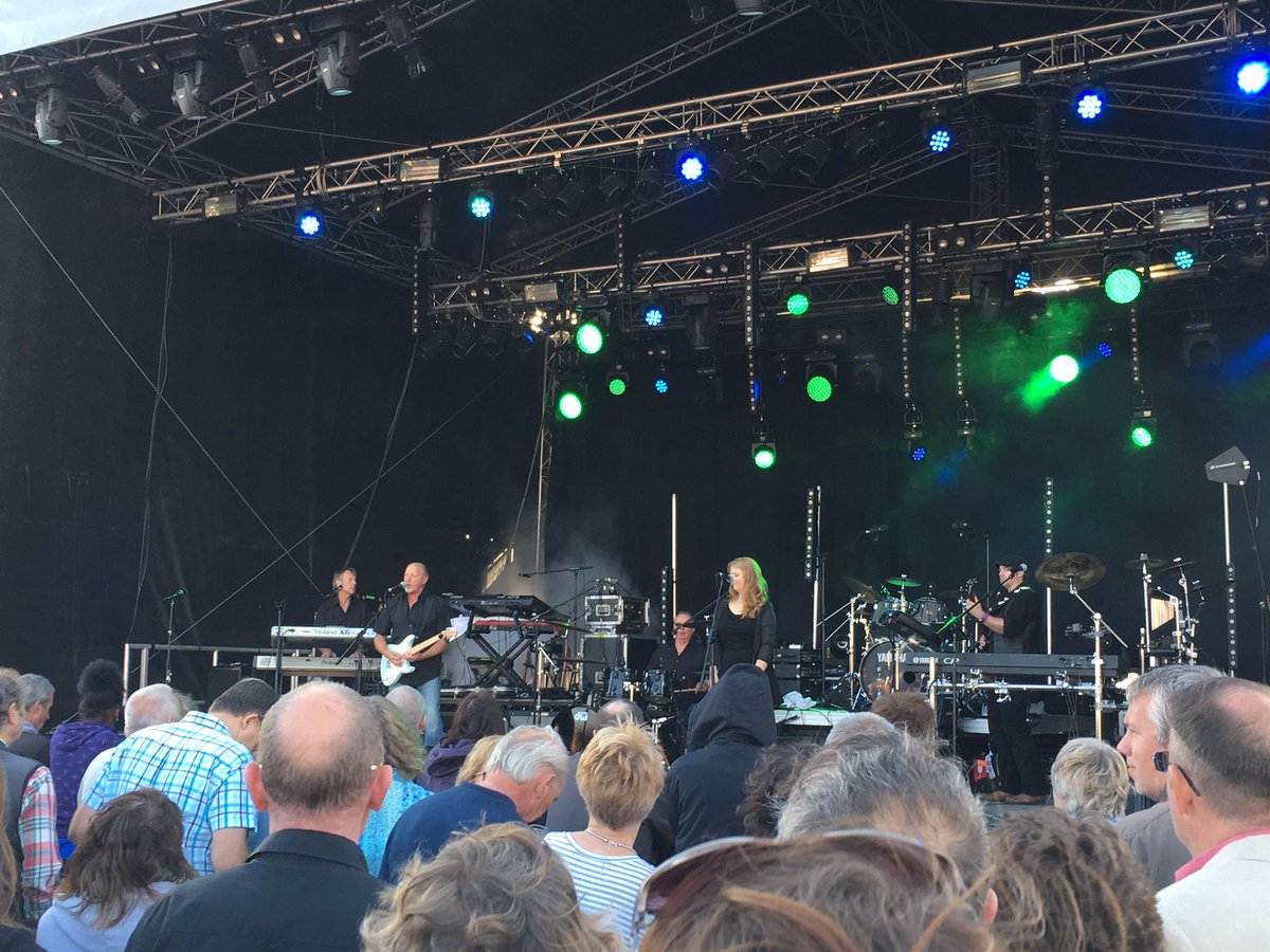 Racey are rocking! <a href="/Clivedwilson/">Clive Wilson</a>