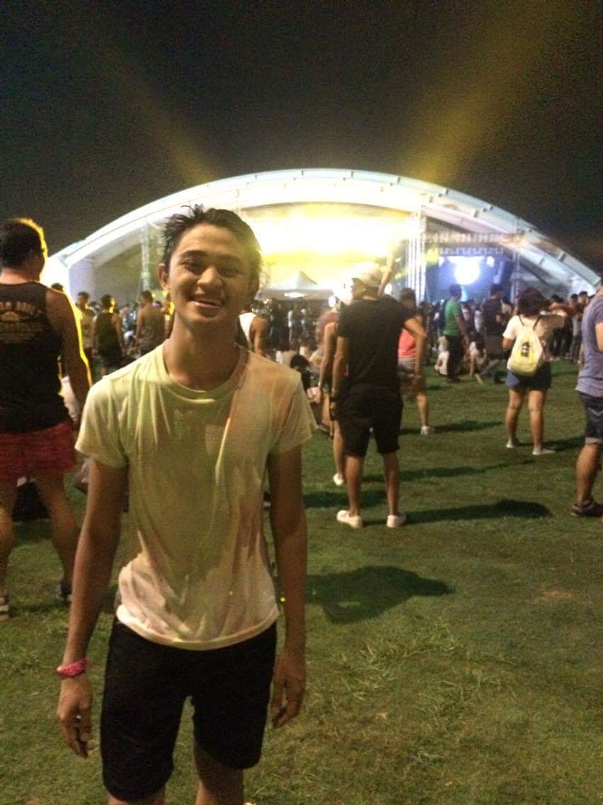 carmelobryaan's tweet image. 5th concert of the year!!!!!!! 
#VibrantFest2016 
#RaveRepublic
#GoWildWithPaint