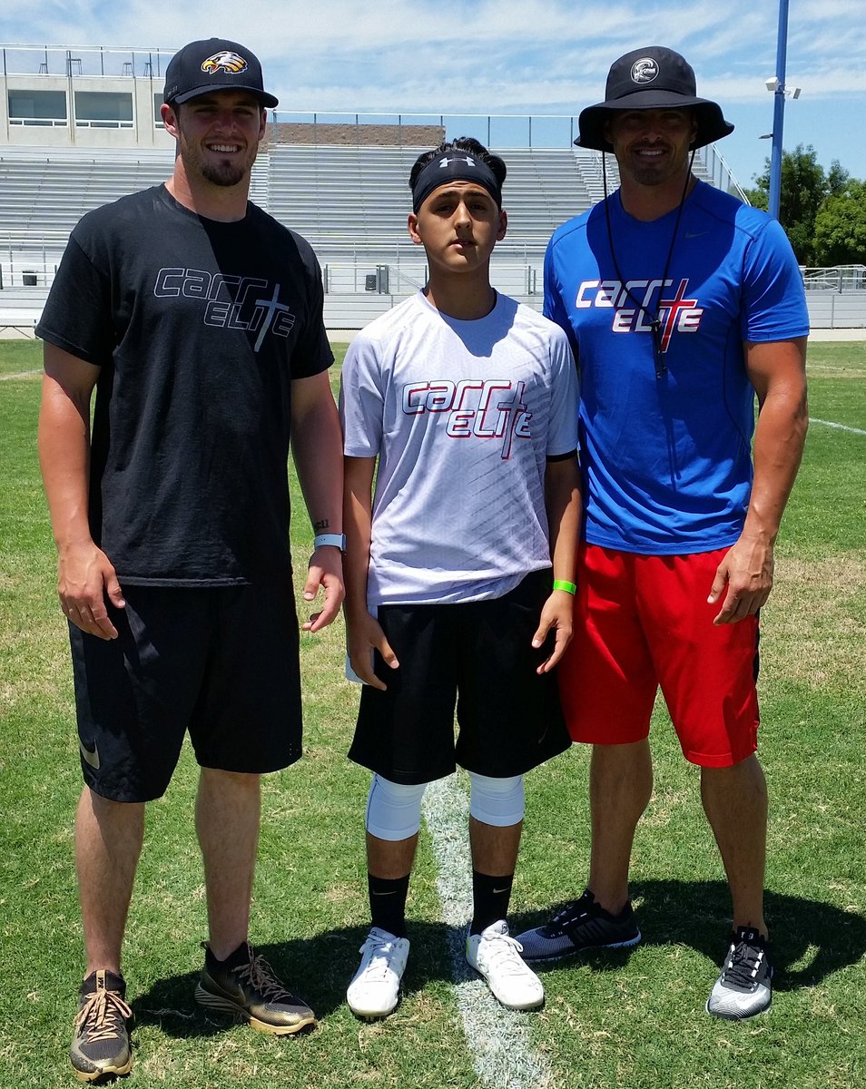 MrPrincipalRock's tweet photo. Football camp with @derekcarrqb and @DCarr8 thank you for the photo @carrelite https://t.co/6nmcMZLGlt