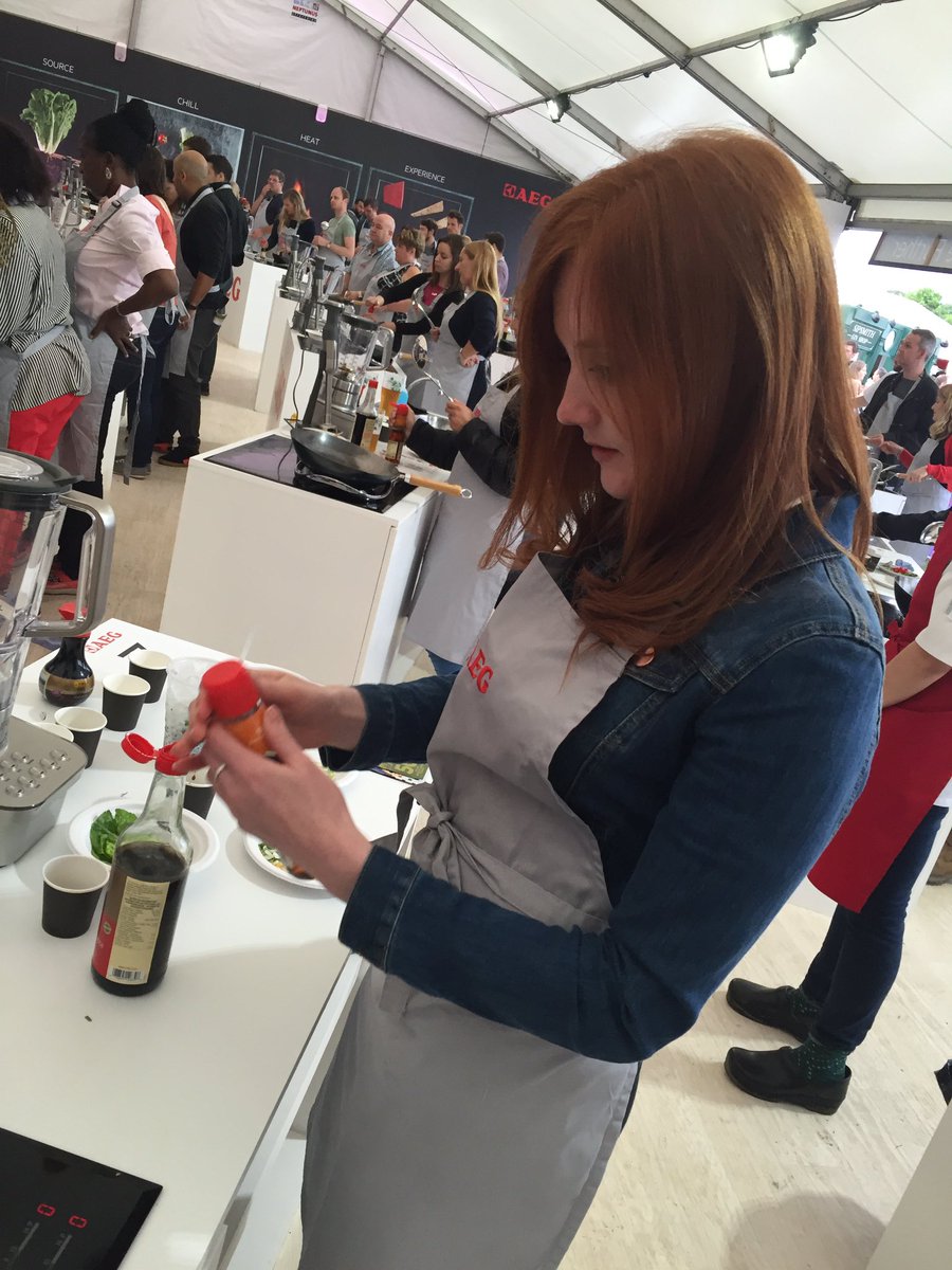 RobCloaky's tweet photo. No idea what she is doing #TakeTasteFurther https://t.co/ggvPnQPk8l