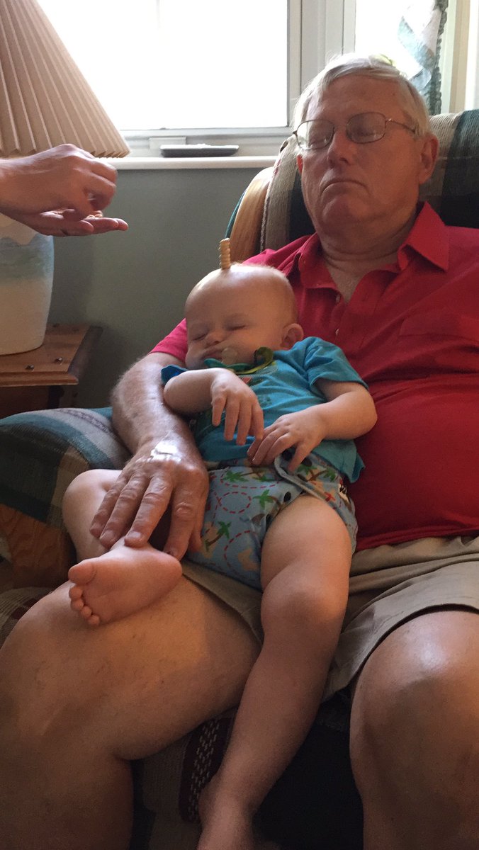 Opie_Becker's tweet image. 8 #CheerioChallenge not to bad. Plus a sleeping grandpa.