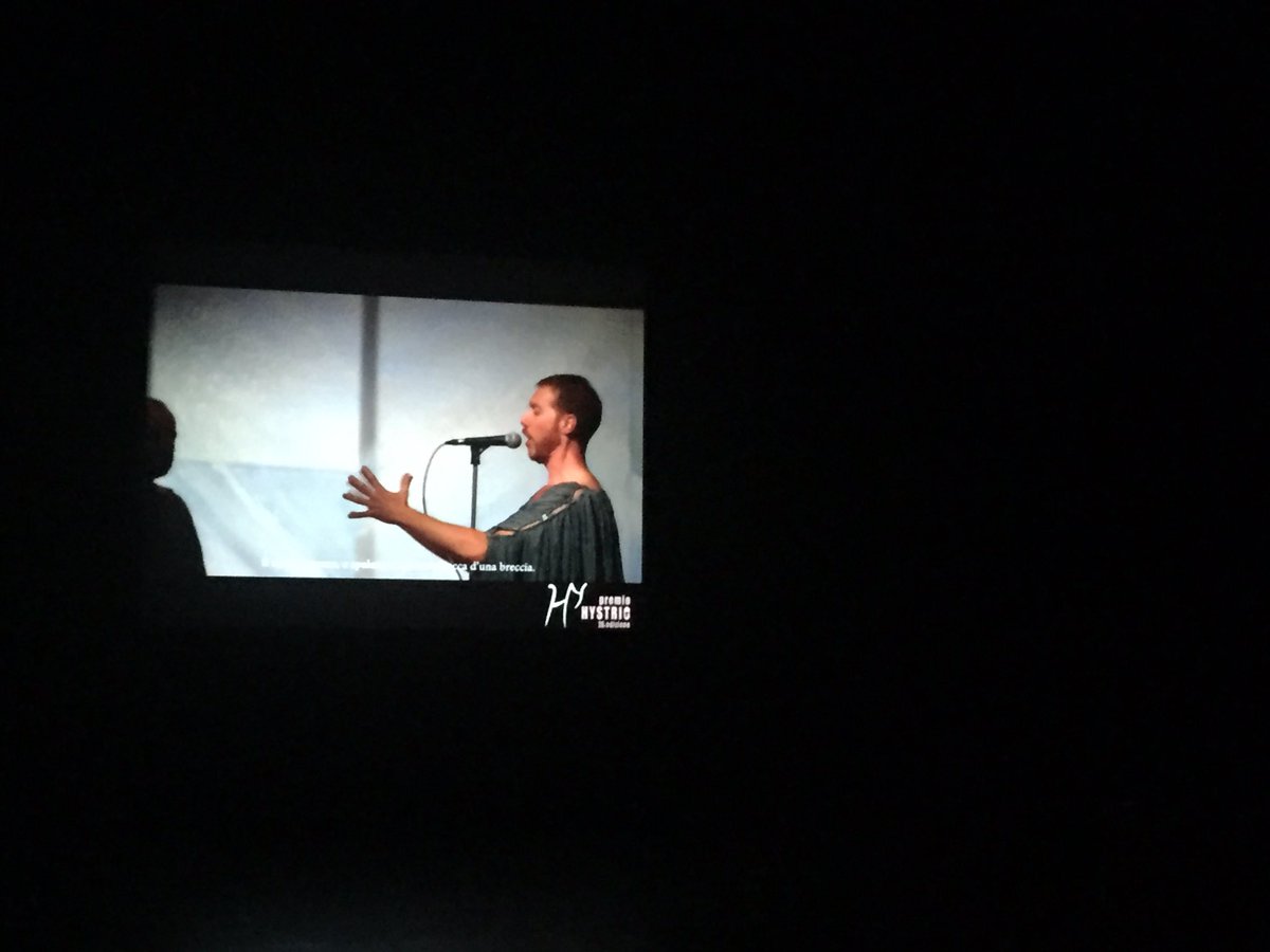 chiaramarsilli's tweet photo. Virgilio brucia anche in video! #premiohystrio regia 2016 Simone Derai https://t.co/Vhc7TTTBHZ