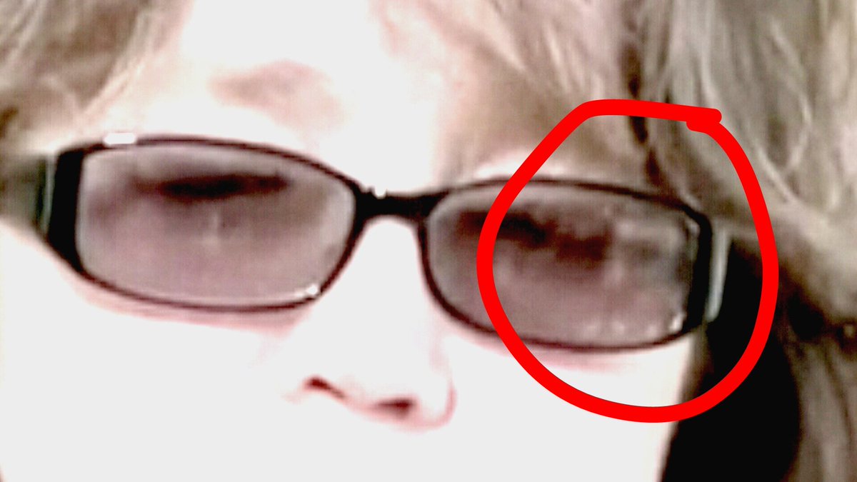 ChrisRofot's tweet photo. #CrisisActor Christine Leinonen Reading Cue Cards After #OrlandoShooting https://t.co/hVuDDWbQy2 #Orlando #FalseFlag https://t.co/ldIYebuvV5