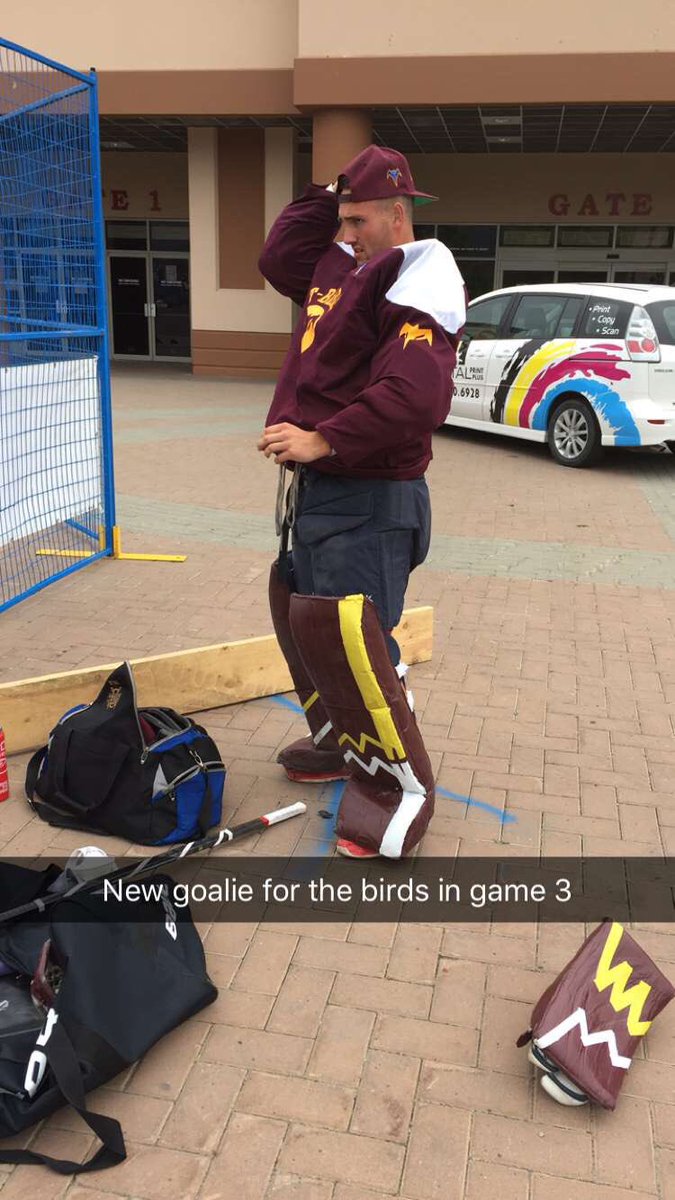 #tbirds end the day with a 11-5 win over a strong skilled team. @BKallis22 makes his debut between the pipes #wall