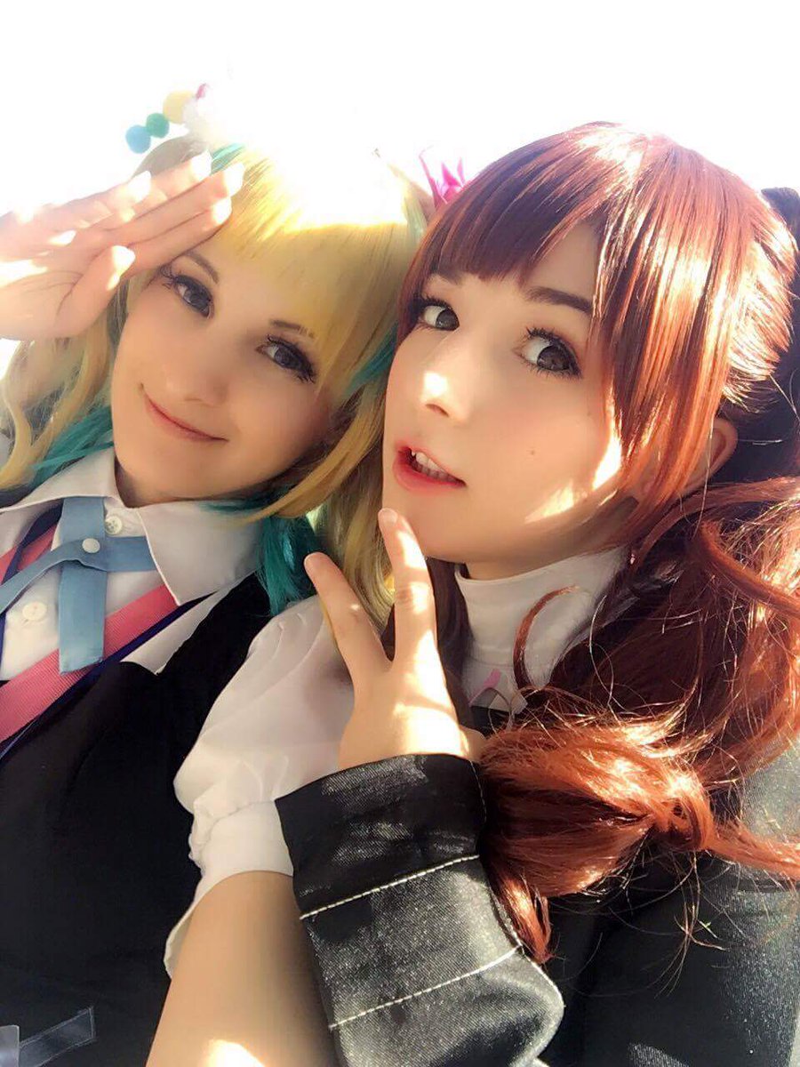 x_kyuhime_x's tweet photo. With @Aisudelic today in @Wondercon_it  Tomorrow I will cosplay Sophie Hatter with @FioreManni as Howl https://t.co/jeutj01ODh