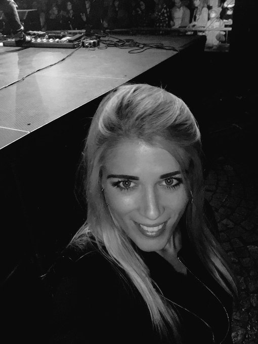 On concert of my friend! UDG from backstage 😜😚 https://t.co/6TqM73lq9O<a href="/tag/happygirl"class="tags"><span>#happygirl</span></a><a href="/tag/goodday"class="tags"><span>#goodday</span></a><a href="/tag/iloveflowers"class="tags"><span>#iloveflowers</span></a>