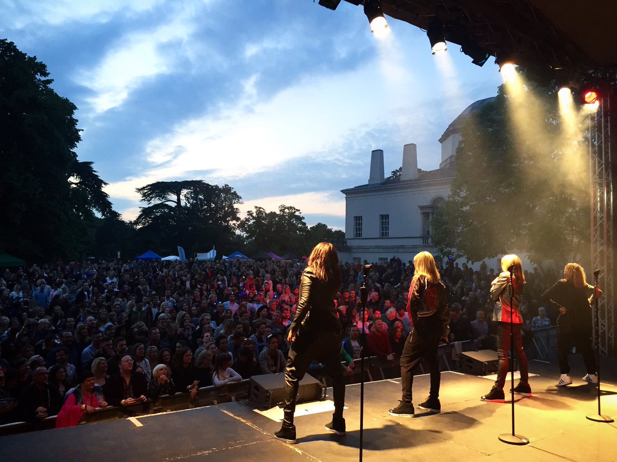 SummerSessionUK's tweet photo. This is happening. In Chiswick House &amp; Gardens. @AllSaintsOffic! #SummerSessions https://t.co/Oj2ogVyBtQ