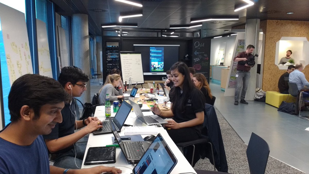 abimal's tweet photo. SIMPLIFY Hackers at #bankofapi getting ready for tomorrow @leenakalani28 @Prasad_Kamdi @jain_vivek143 https://t.co/FjXYjIemFy