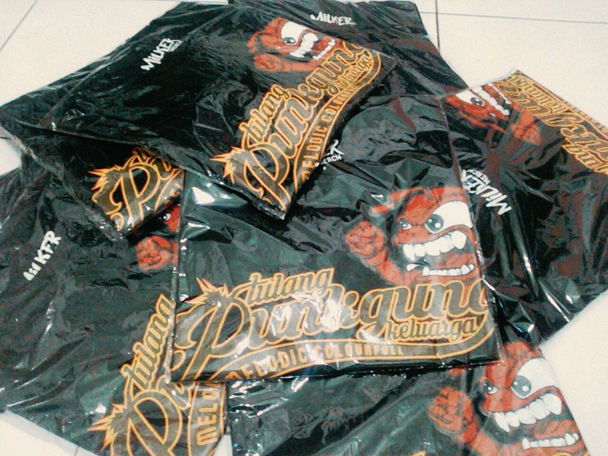 Siap kirim:D stok habis,buat tman-teman yg blm order boleh pesan dulu ke kontak ini 5D9DE91E