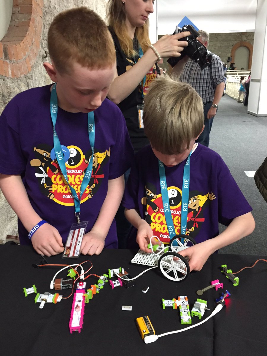 littleBits's tweet image. Making magical inventions at @CoderDojo's #CP2016! @coolestprojects