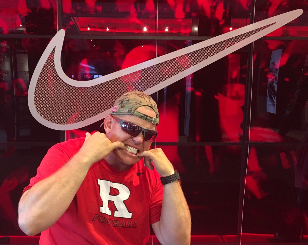 AaronHenry7's tweet photo. Only Oline Coach in the Country #BitingDown Today at @RFootball  Camp!!  

@KodakBlack1k 
#BiteDown 
#FLA https://t.co/XI9pSMDlDn