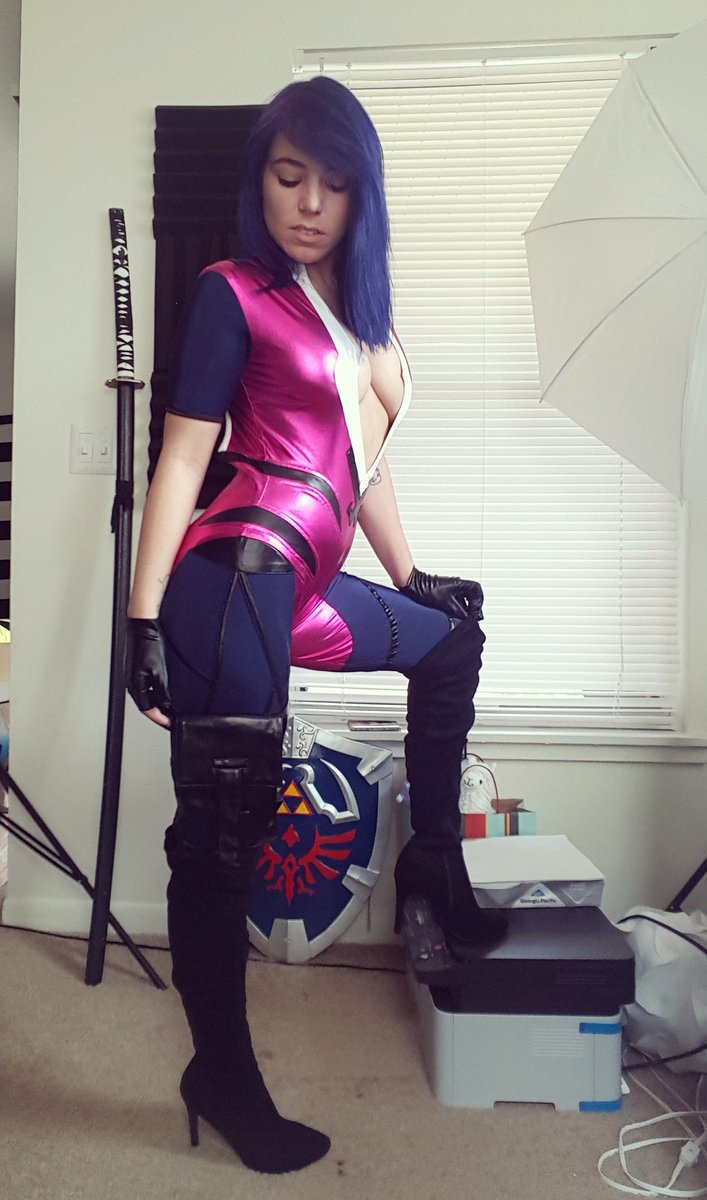 curvyllama on Twitter "Widowmaker...eat your heart out💜…