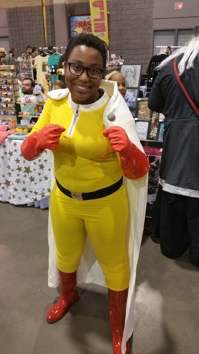 whatisrelax's tweet photo. #saitama #HeroesCon2016 #onepunchman #consecutivenormalpunches #charlotte https://t.co/hHtRxp1WCt
