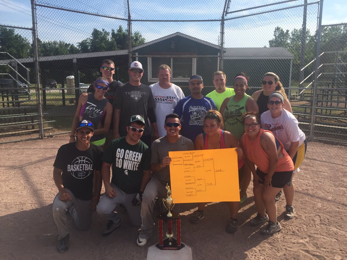 TrizzyTR0N's tweet photo. It was a good day of softball with the squad, bringing home that championship #teamDWB https://t.co/5FONLnCDwN