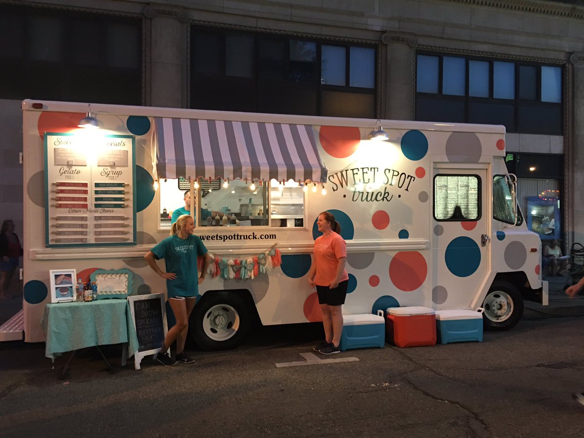 SweetSpotTr1's tweet photo. Serving gelato at the Massillon Car Show! #massillon #gelato #foodtruck https://t.co/b0Pc9Rz9RJ