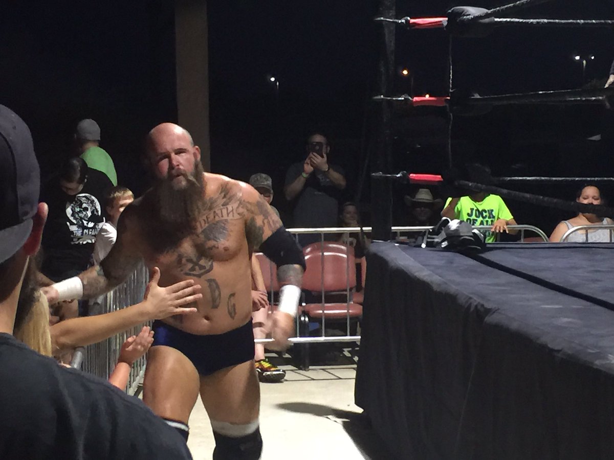 VersaceVegeta_'s tweet photo. @RAYMONDxROWE def gonna be hard to kill. #PWTX #NWA #ANightToGiveBack https://t.co/mGqfqlOJ12