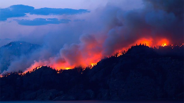 Western Wildfires Continue to Burn Forcing Hundreds to Evacuate -  abc1230news.1230thefan.com/2016/06/19/wes…