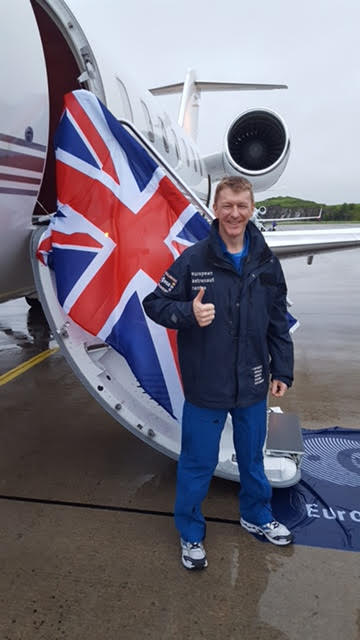astro_timpeake's tweet image. Back in Europe during my stopover in Bodø, Norway on the way to @ESA_EAC
