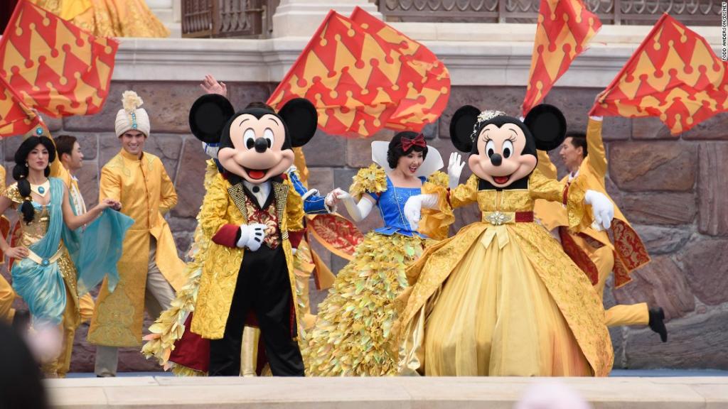 Shanghai Disneyland is now open: http://cnn.it/268mf82.