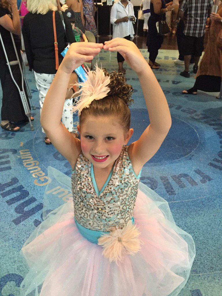jimmy_ramage's tweet photo. Arden dancing in Nashville's TPAC https://t.co/mG2rvYzgiY