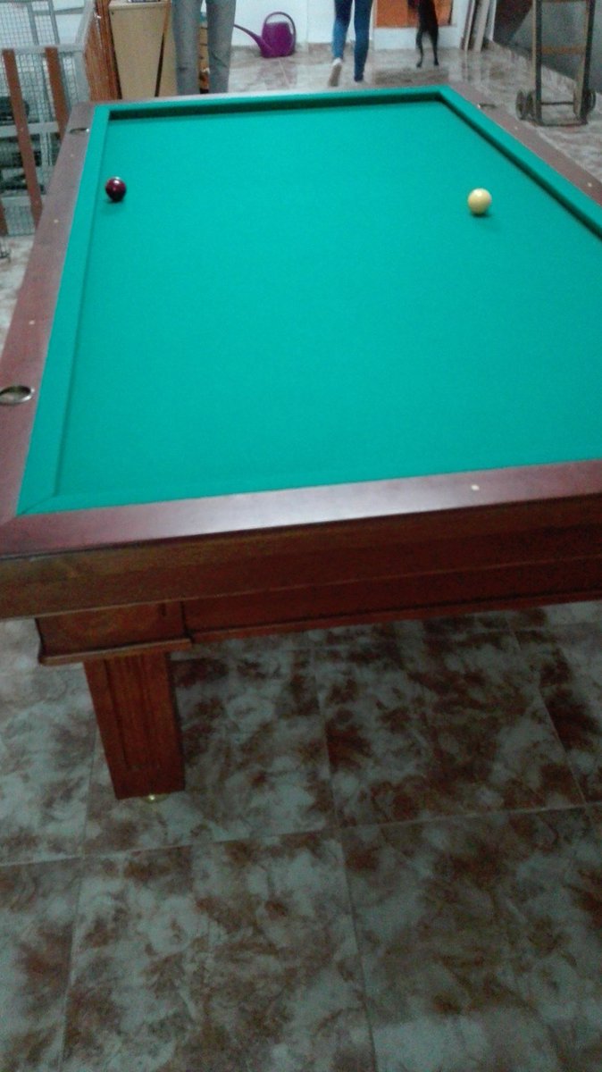 Pride_JA's tweet photo. Mira que he visto cosas aburridas en este mundo, pero un billar sin agujeros... 😂🎱 https://t.co/al0cfMenc9