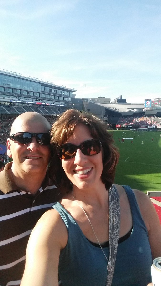 HammersMichelle's tweet photo. Great night for soccer! #fccincinnati #datenightcincinnati https://t.co/aC4r8ptXNo