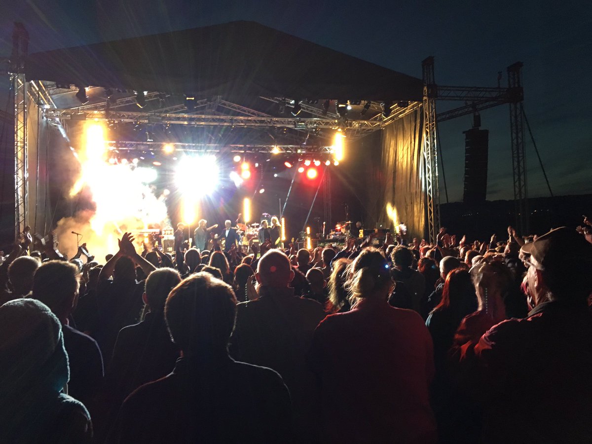 Hope everyone got home safe after an awesome night. <a href="/10ccWorld/">10cc</a> were incredible!