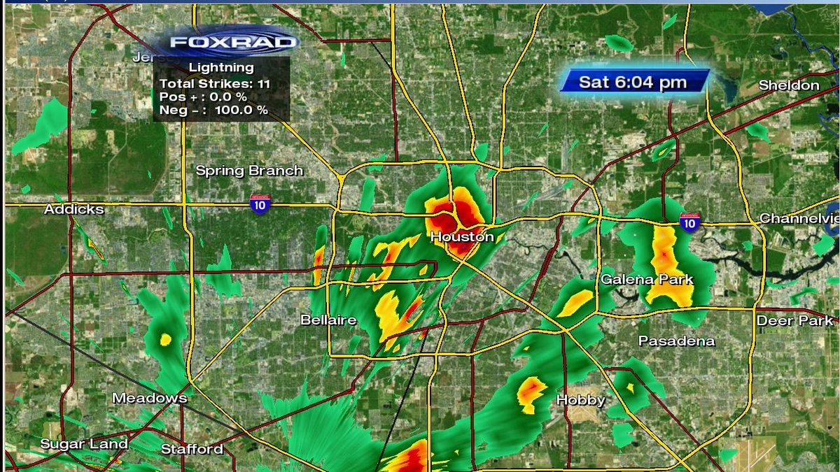 JohnDawsonFox26's tweet photo. The storms have found downtown Houston. Be safe! https://t.co/7fAWEpUgIe