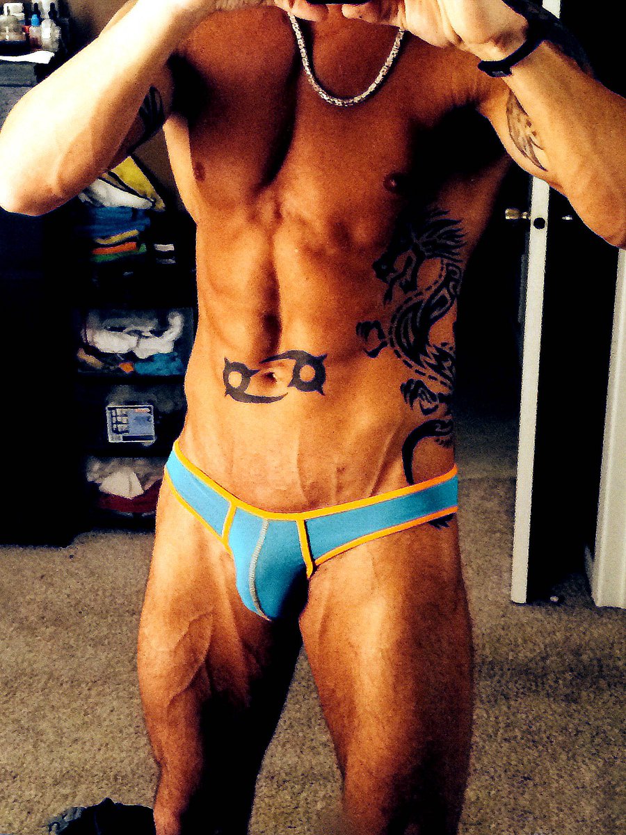 CromeBumpr's tweet photo. https://t.co/iwcly5XbmC
#ObjectsOnFire
U gotta LUV a HOT chiseled underwear dude like Komy https://t.co/WOoKBKM6Ig