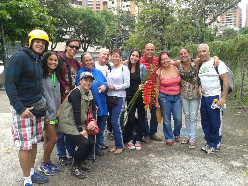 ClubMasterPM's tweet image. El equipo en acción ! Cumple de zulaaaaa