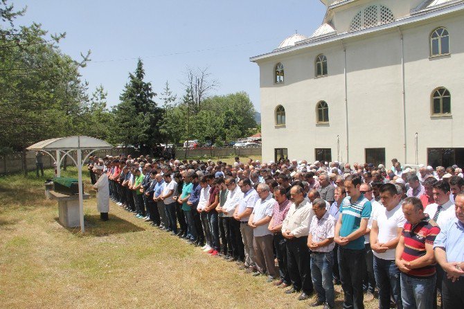 HAYIRSEVER İŞADAMI DUALARLA DEFNEDİLDİ
gazetebolu.com/Boluguncel-HAY…