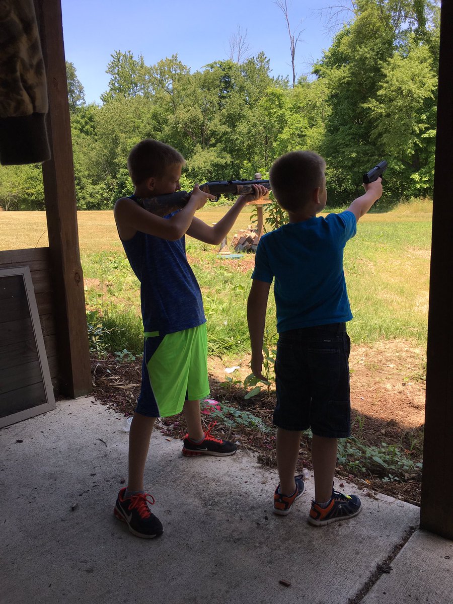 KayleighErk's tweet photo. Today was so good with 2 of my favorite little guys. They make me smile.💙 https://t.co/2zGPci3KnF