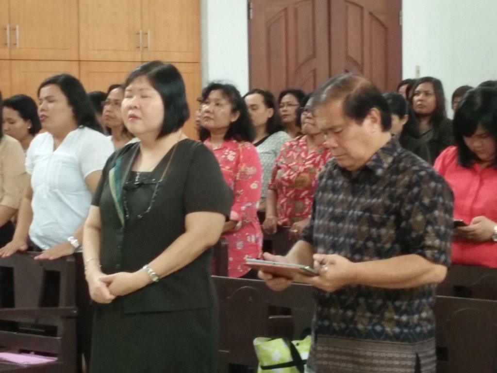 tn_gordon's tweet photo. Ibadah syukur penutupan Tahun Ajaran 2015-2016 Methodist Lubukpakam https://t.co/SyVGryErZY
