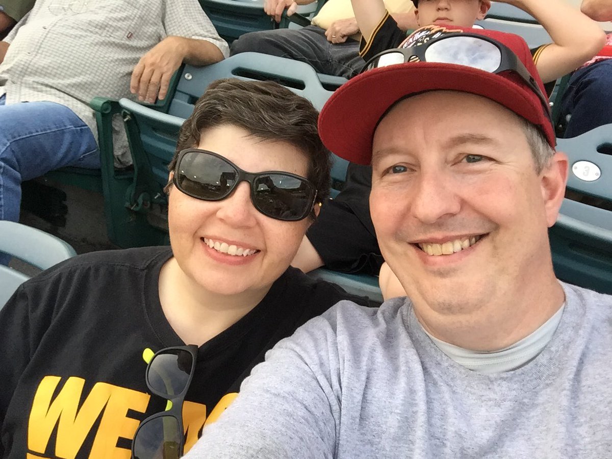 BaseballTravelr's tweet photo. Hanging out with the @AltoonaCurve and my wife #GameogHope #sheetztag https://t.co/tmZ8bRvAvs