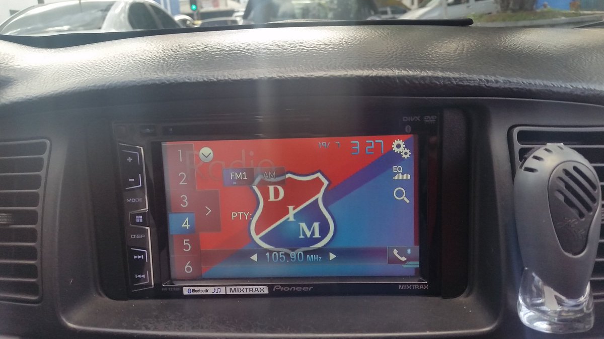 pejarami's tweet photo. @DIM_Oficial en el barrio,en el carro,en el celu y en la vida siempre #contaconmigopoderoso #vamosxlasexta โค๐โค๐ https://t.co/pfVnEuHd1X