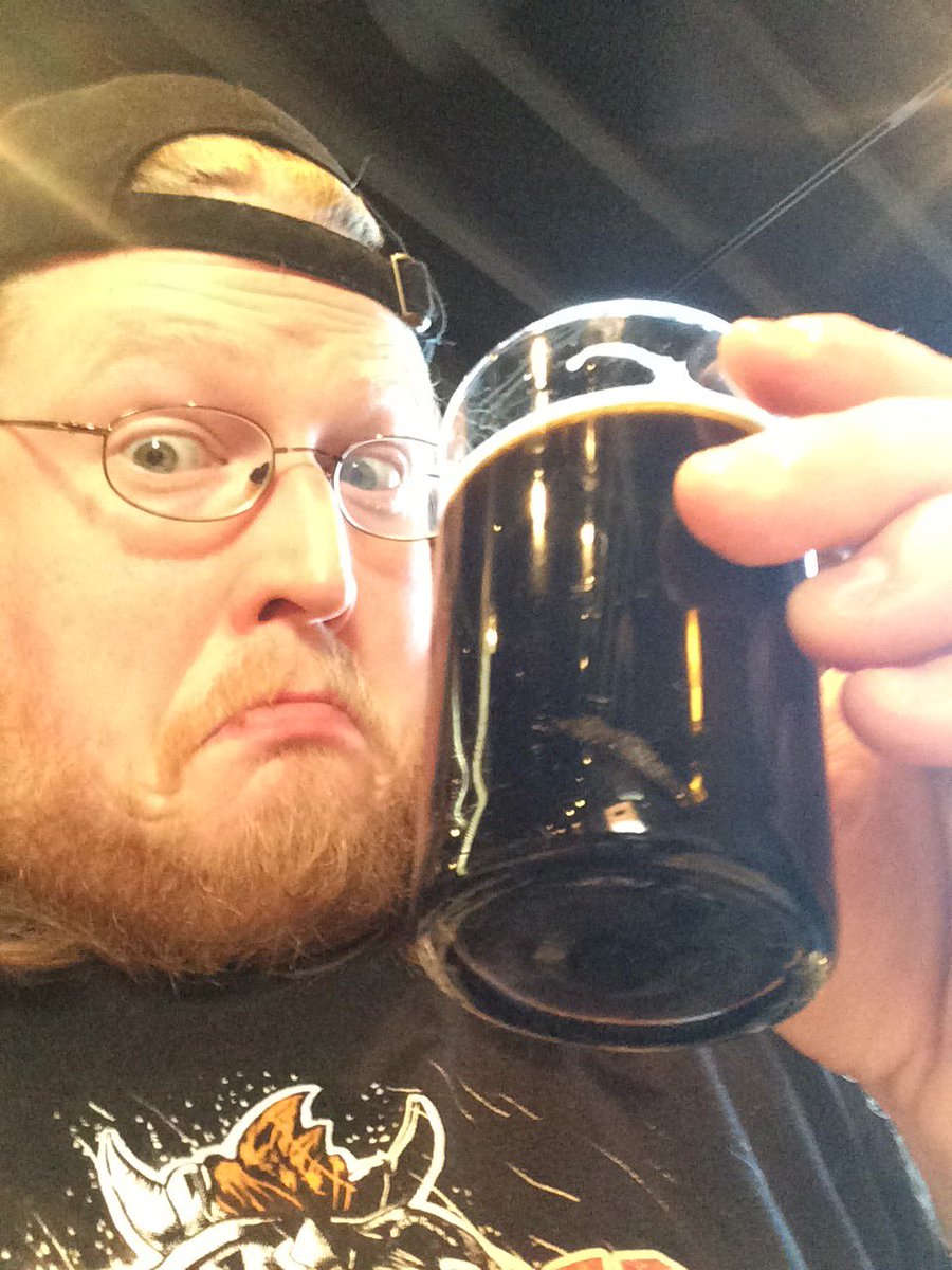TheDumpBuckets's tweet photo. Last beer to drink in my @NewBoswell flight is the Maelstrom. Very good beers here. Glad I stopped by for sure. https://t.co/pZGiRMpXHL