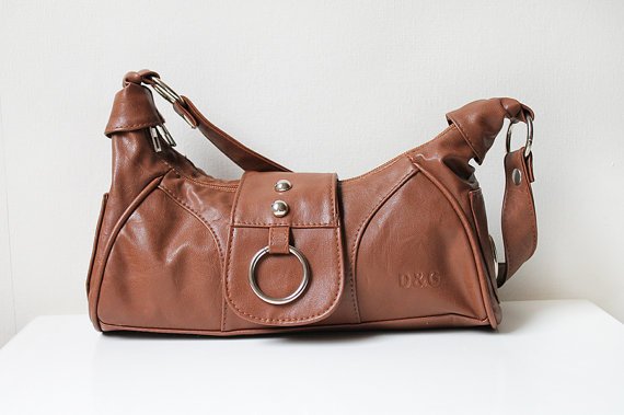 fagrvintage's tweet image. D&amp;amp;G #DolceGabbana #designpurse #digitalstylist #dress2impress #StyleIicon #Fashionblogger etsy.me/214XVAx