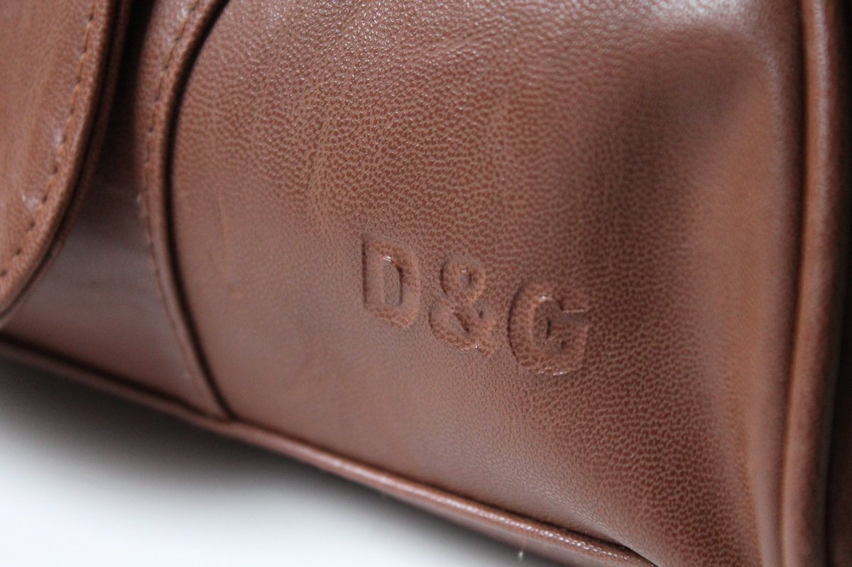 fagrvintage's tweet image. D&amp;amp;G #DolceGabbana #designpurse #digitalstylist #dress2impress #StyleIicon #Fashionblogger etsy.me/214XVAx