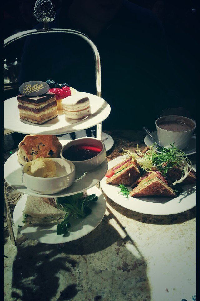 sjade126's tweet photo. Indulged in an Afternoon Tea @Bettys1919 #chocolateheaven  #throwbackpost Delightful experience 😊 https://t.co/cypUXFiwtW
