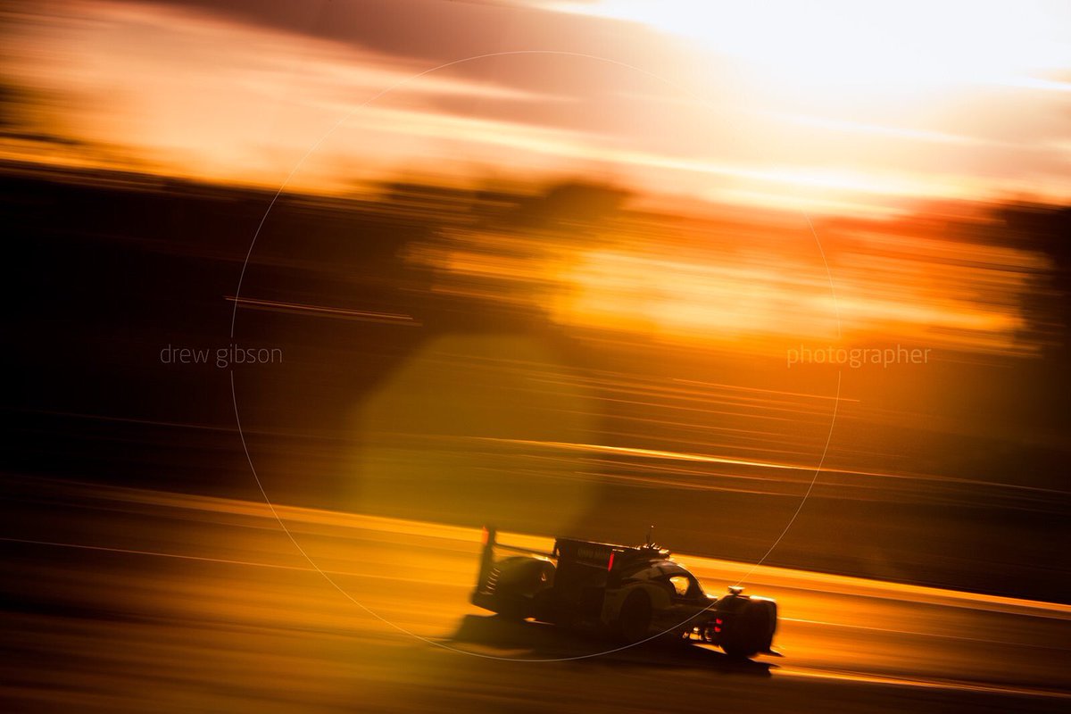 RotateZRH's tweet photo. #LeMans24 @Eurosport #sickaction Nothing better !!! #bestnight GO @BrendonHartley ๐๐ฟ๐๐พ๐ https://t.co/La1T6kYE7m