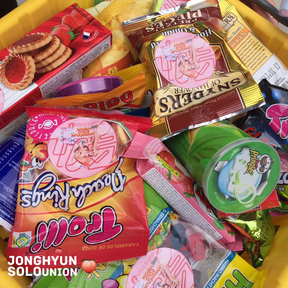JHsolounion's tweet photo. 컵케이크와 냠냠 먹을 수 있는 주전부리와 음료도 쨘🍰🍬🍫 막방 무대도 화이팅💕💕 https://t.co/0nt0pCrptN