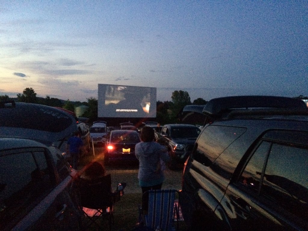 Drive-In movie night! Finding Dory! #FindingDory #EarlyFathersDay