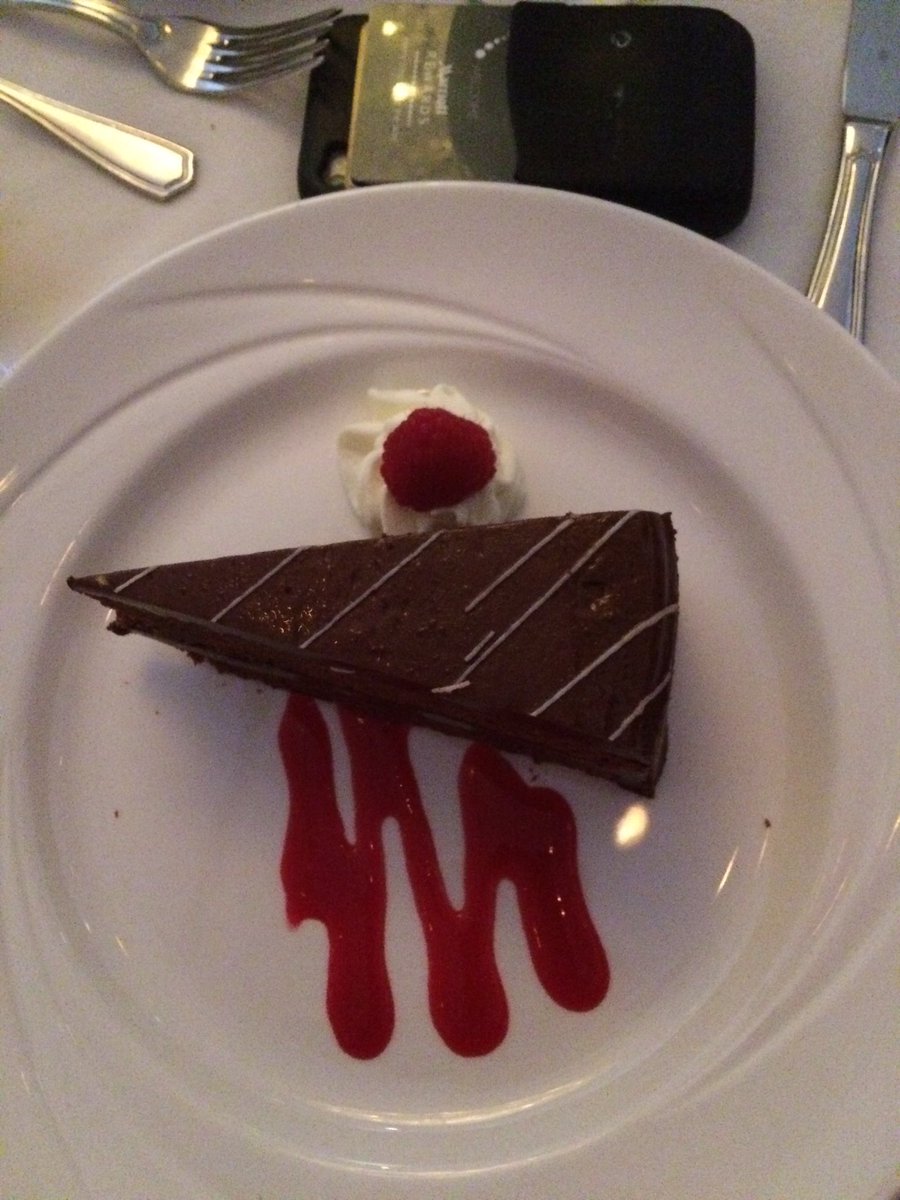 tippysimon's tweet photo. #CBSC2016 celebrating another fabulous conference hosted by @Mamingwey Its party night! Let's eat cake! https://t.co/Lp1SE9aex8