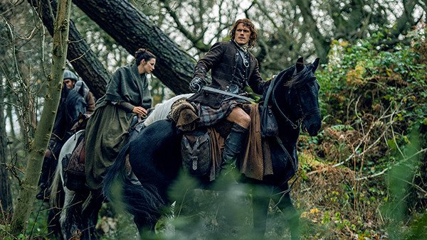 KristinDSantos's tweet image. #Outlander got some sweet revenge &amp;amp; proved @Writer_DG writes a darn good episode: eonli.ne/28NLZZG
