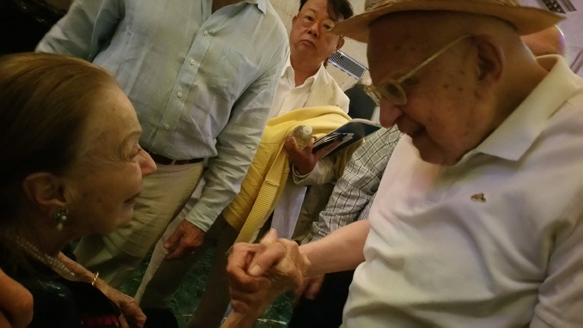 ShariBelafonte1's tweet photo. The fabulous 101 year old Patricia Morison and the great George Christie #Srage tonight https://t.co/65FK3PpXIX
