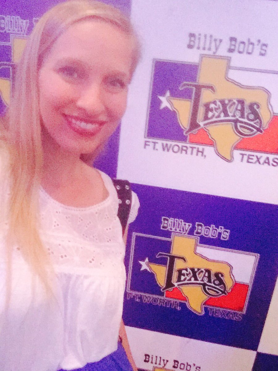 missjrrose's tweet image. Awesome #JackIngram show tonight at #BillyBobs! AND it's always great to see #BrotherPeteCoatney!
🎶🎶🎶