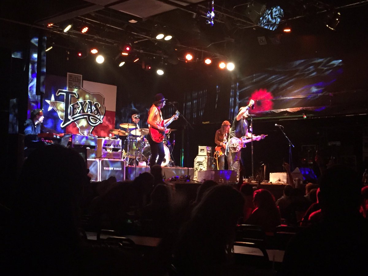 missjrrose's tweet image. Awesome #JackIngram show tonight at #BillyBobs! AND it's always great to see #BrotherPeteCoatney!
🎶🎶🎶