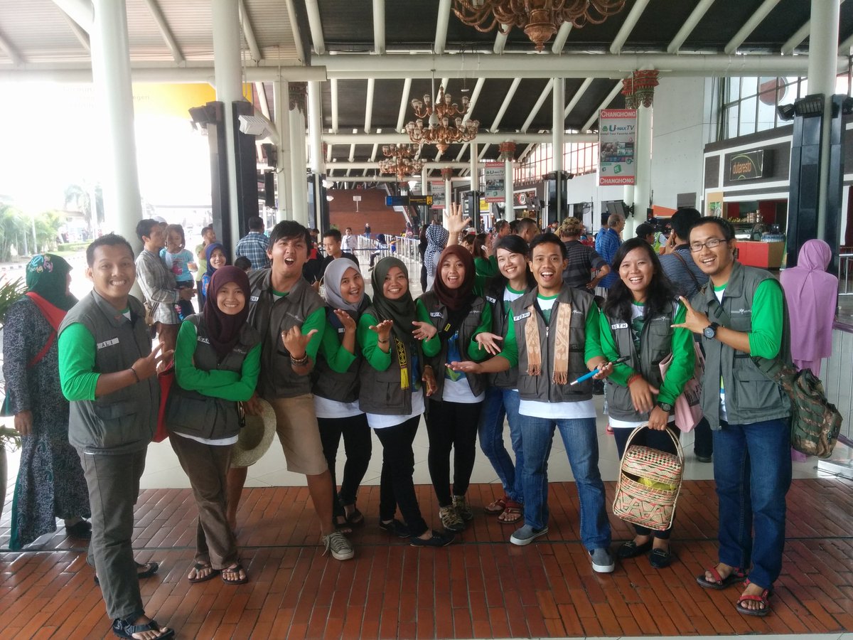 Ind_Mengajar's tweet photo. Selamat datang kembali @PengajarMuda X Kapuas Hulu! #PMXPulang https://t.co/p5d1iBv8t3